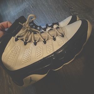 Jordan 9 university blue
